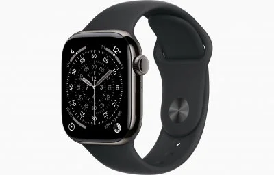 Watch Series 11 GPS + Cellular 42mm Boitier en Titane Ardoise avec Bracelet Sport Noir - S/M