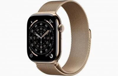 Watch Series 11 GPS + Cellular 42mm Boitier en Titane Or avec Boucle Milanaise Or