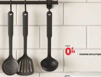 Écumoire en plastique