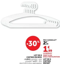 LOT DE 8 CINTRES EN BOIS