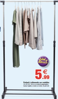Portant à vêtements sur roulettes