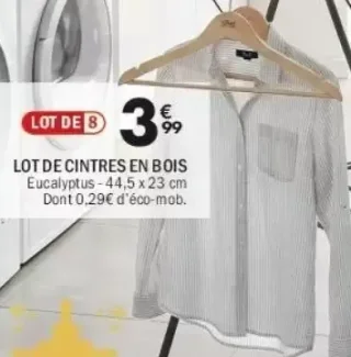 LOT DE CINTRES EN BOIS