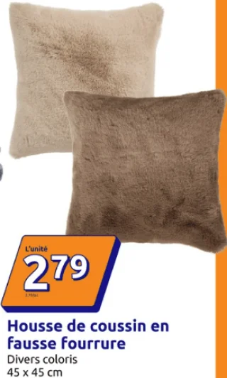 Housse de coussin en fausse fourrure