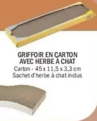 Griffoir en carton avec herbe à chat