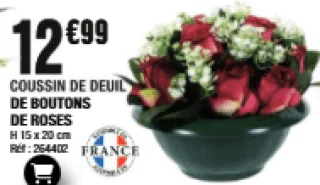 Coussin de deuil de boutons de roses
