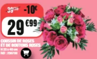 Coussin de roses et de boutons roses