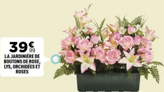 La jardinière de boutons de rose, lys, orchidées et roses