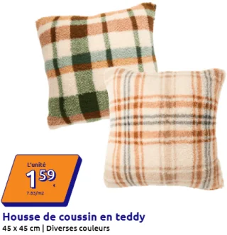 Housse de coussin en teddy