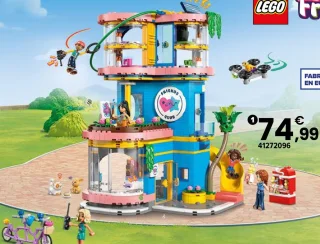 LEGO Friends 42689 Le Club-house de Heartlake City