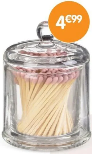 Pot en verre avec allumettes