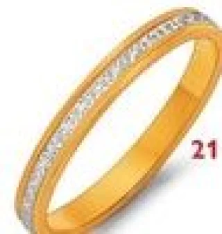 Alliance or jaune 18 carats sertie de diamants Le Manège à Bijoux n°21