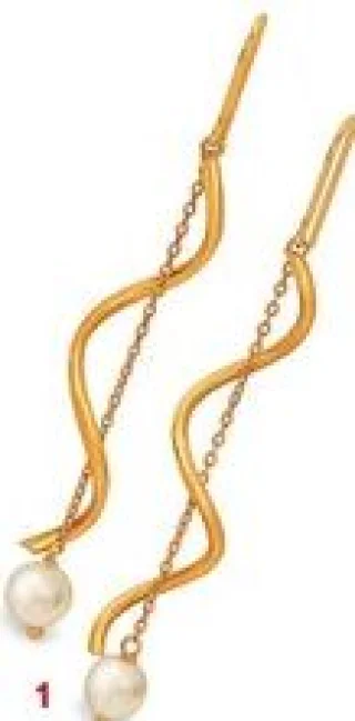 Boucles d'oreilles pendantes en or et perles Marika Ceccon Le Manège à Bijoux