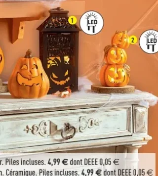 La lanterne LED ou les citrouilles empilées LED