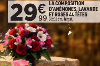 La composition d'anémones, lavande et roses 44 têtes