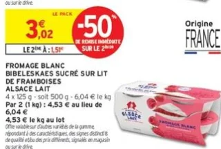 Fromage blanc Bibeleskaes sucré sur lit de framboises Alsace Lait
