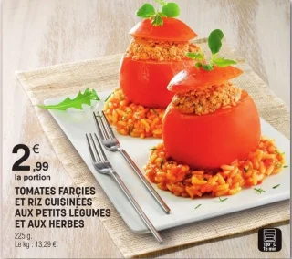 Tomates farcies et riz cuisinées aux petits légumes et aux herbes