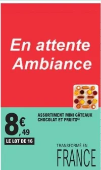 Assortiment mini gâteaux chocolat et fruits